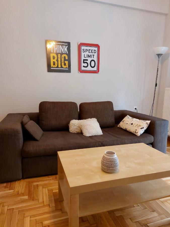 Christina-Anna Athens City Center Walking Distance To Everywhere And Acropolis, In One Of The Most Favorable Locations By National Gardens And Zoo, Hellenic Parliament In Syntagma And Stylish Exquisite Kolonaki Cozy Renovated Apartment Buitenkant foto