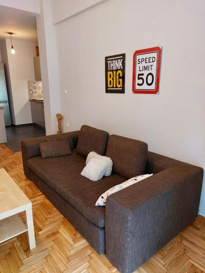 Christina-Anna Athens City Center Walking Distance To Everywhere And Acropolis, In One Of The Most Favorable Locations By National Gardens And Zoo, Hellenic Parliament In Syntagma And Stylish Exquisite Kolonaki Cozy Renovated Apartment Buitenkant foto